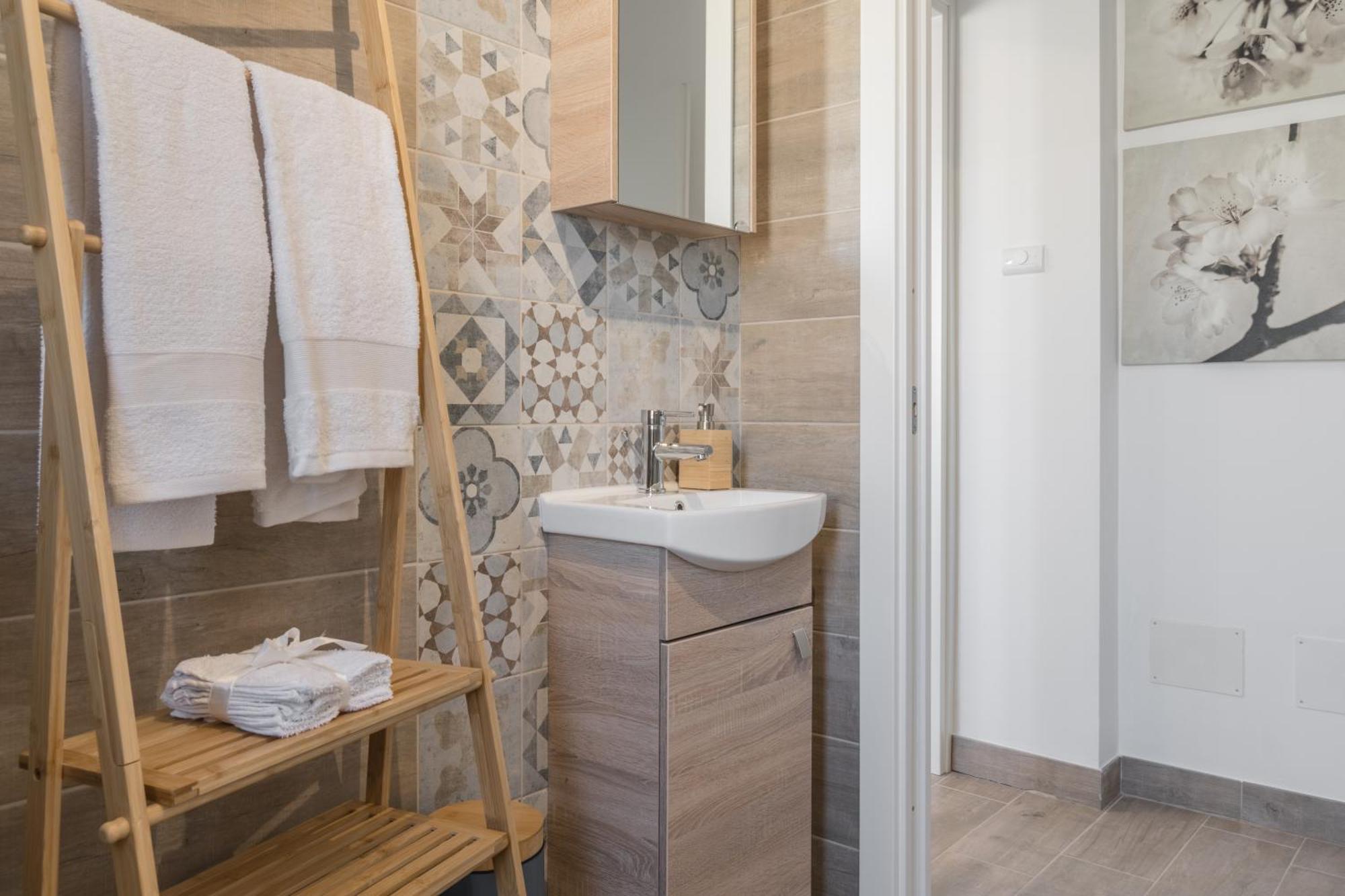 Apartament Enjoy And Fly Fiumicino Zewnętrze zdjęcie